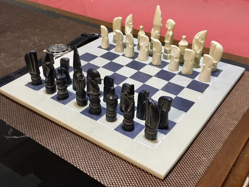 Шахматы ручной работы из Танзании — abacus, screw, switch