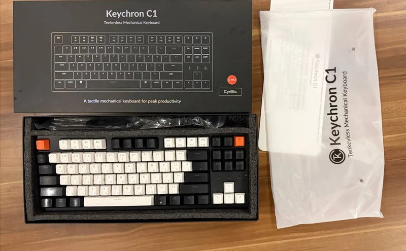 Keychron C1 — space bar, typewriter keyboard