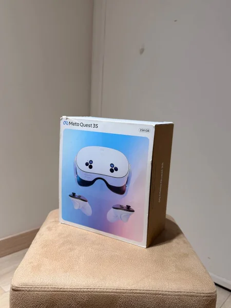 VR-гарнитура Meta Quest 3s 256GB — switch