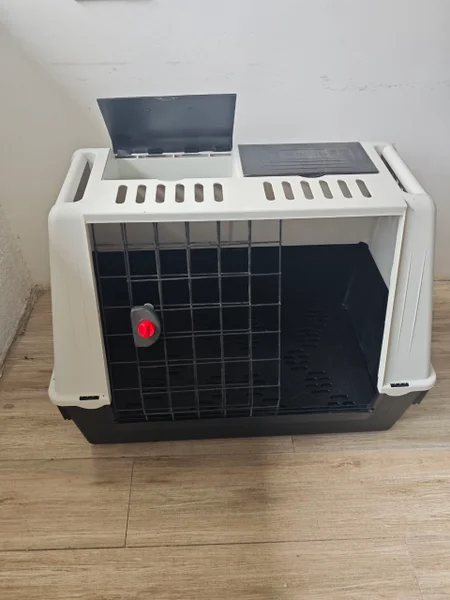 Переноска Ferplast car dog carrier Atlas Car 80 — space heater, toaster