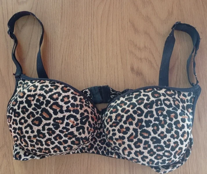 Бюстгальтер — brassiere