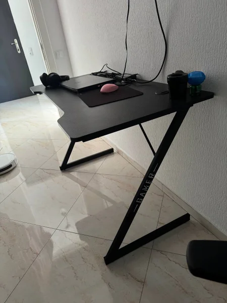 Компьютерный стол Jysk — folding chair, dining table, desk