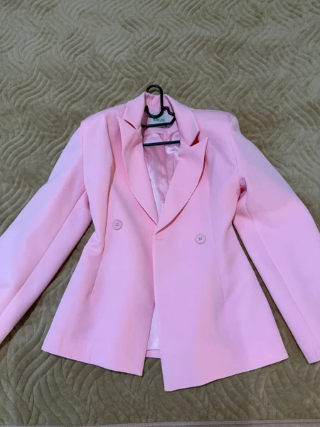 Красный жакет Mango новый — trench coat