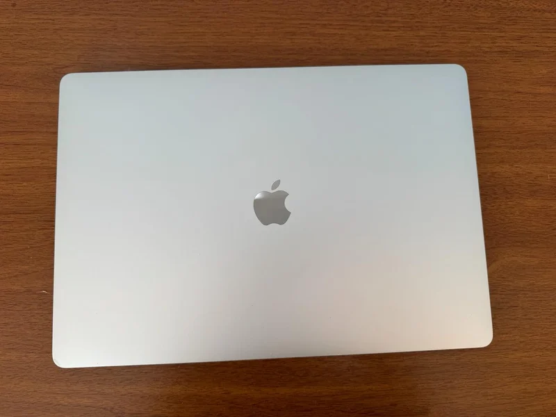 MacBook Pro 16" 2019 (i7, 16 ГБ, 512 ГБ) — notebook