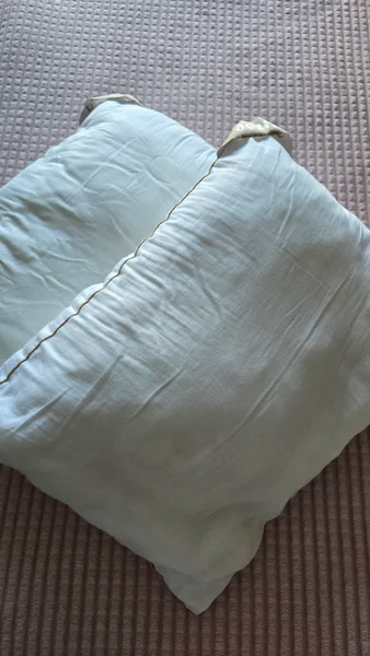 Подушки 2 шт — quill, handkerchief