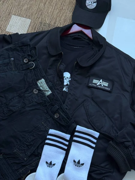 Кепка Alpha Industries NASA — bulletproof vest, swimming trunks, trench coat
