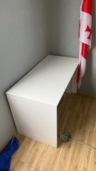 Письменный стол новый белый — carton, washer