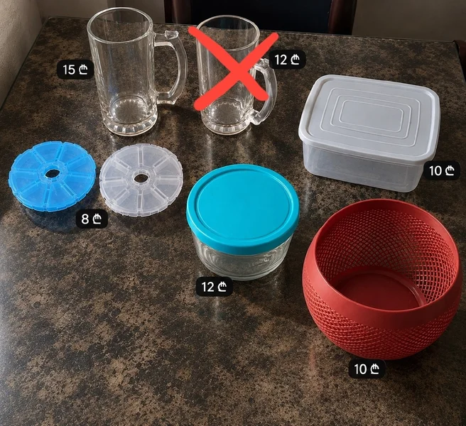 Набор мелочей для кухни — strainer, measuring cup