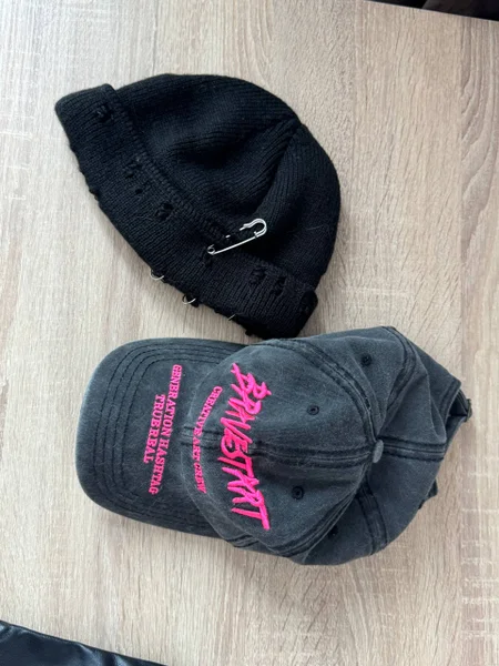 Бейсболка кепка и шапка-бини — wool, sock, knee pad