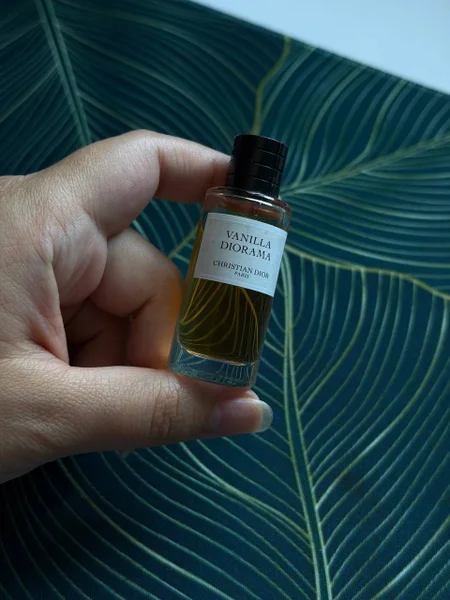 Парфюм Dior Vanilla Diorama 7.5 мл — pill bottle