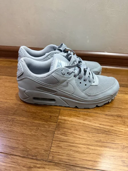 Кроссовки Nike Air Max US 7.5 мужские — running shoe