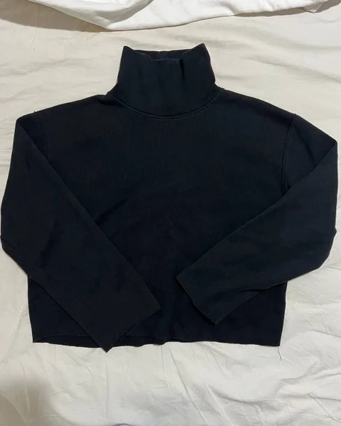 Свитер Zara S — sweatshirt, abaya