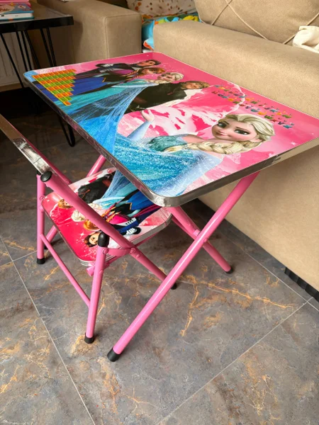 Стол и стул — folding chair