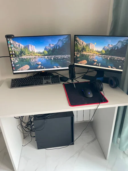 Настольная игра Cashflow/Кэшфлоу — monitor, desk, desktop computer