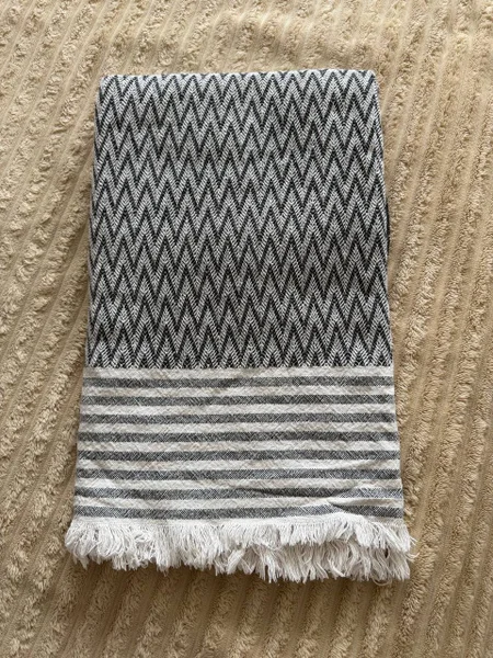 Книги — mitten, wool