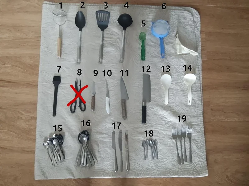 Набор кухонной утвари и посуды (все позиции вместе) — syringe, paintbrush
