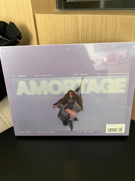 Альбом JISOO (BLACKPINK) — laptop, monitor