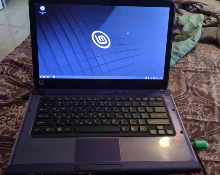 Ноутбук Sony Vaio 2011 — laptop, notebook