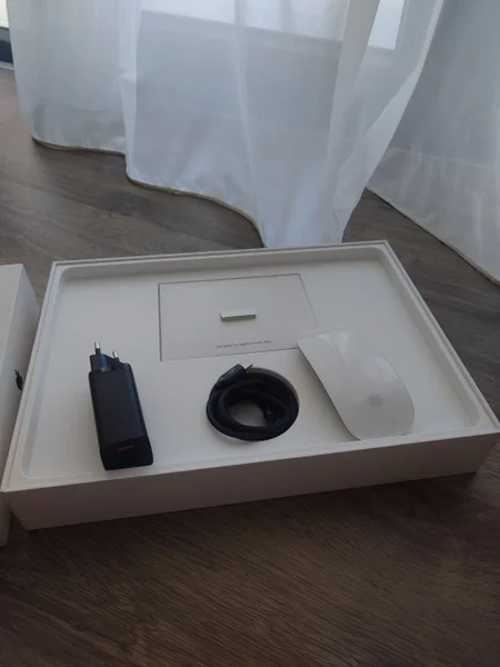 MacBook Pro 13 2019 i5 8GB