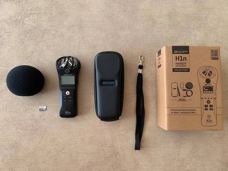 Диктофон Zoom H1n с картой памяти 16 ГБ — lighter