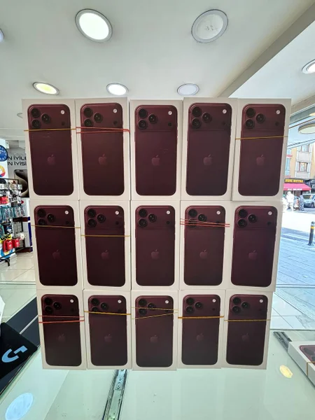 iPhone 18 Pro Max 256GB Burgundy