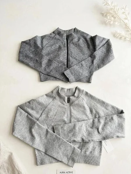 Фитнес топ на молнии — sweatshirt, velvet, wool