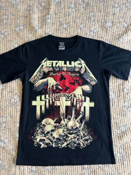 Футболка Master Of Puppets новая M — jersey
