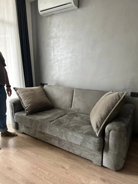 Диван — studio couch