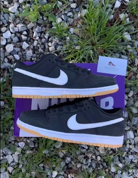 Кроссовки Nike SB Dunk Low Black Gum