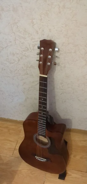 Музыкальный комплект: колонка SVEN PS-650 и акустическая гитара — acoustic guitar