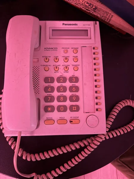 Телефон Panasonic Advanced Hybrid System — dial telephone, remote control, oscilloscope