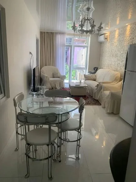 Квартира 2+1, ул. Брцхинвале 109 — dining table