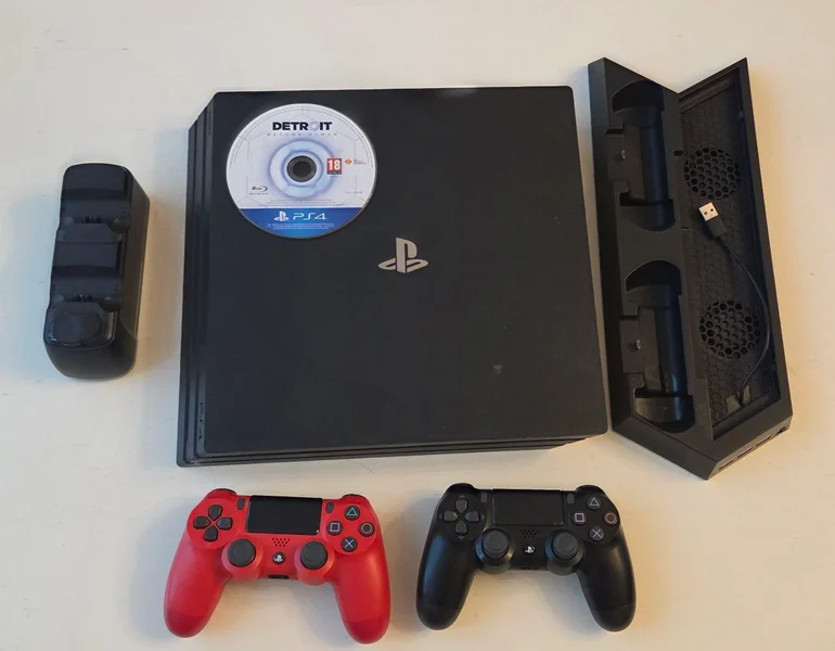 PS4 Pro (CUH7216) с комплектом — hard disc, laptop