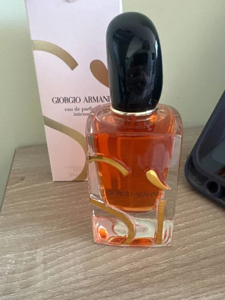 Духи Giorgio Armani