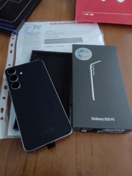 Samsung Galaxy S25 FE 8GB/256GB Black — hard disc, loudspeaker