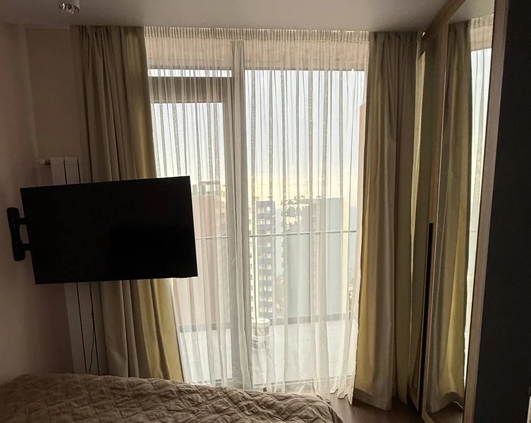 Шторы — window shade, sliding door
