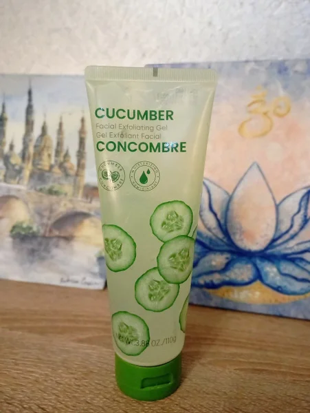 Огуречный пилинг Miniso — vase, lotion, packet