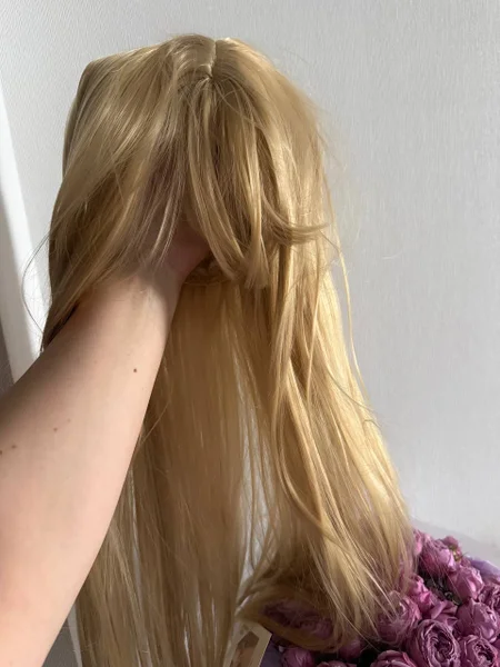 Парик блонд длинные прямые волосы — wig
