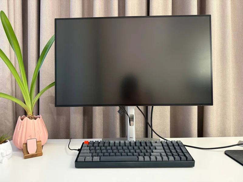Монитор Dell UltraSharp 27 USB-C Hub Monitor — desktop computer, monitor, screen