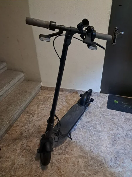 Охотничье ружье — rifle, shovel, tripod