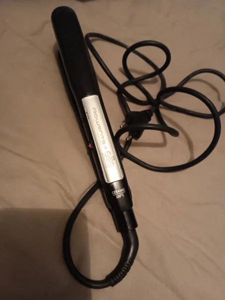 Выпрямитель для волос — microphone, stethoscope, hand blower
