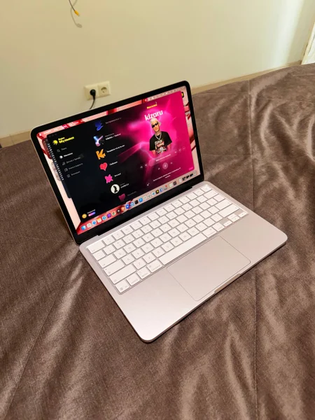 MacBook Neo — notebook