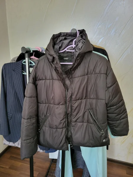 Одежда и экипировка — bulletproof vest, ski mask, sweatshirt