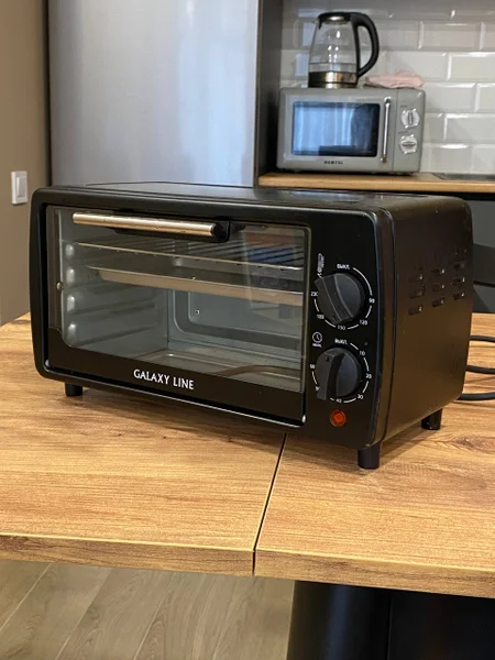Небольшой духовой шкаф 1000 Ватт — microwave, rotisserie, toaster