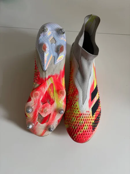 Бутсы Adidas Predator Demonskin — cowboy boot, sandal, Windsor tie