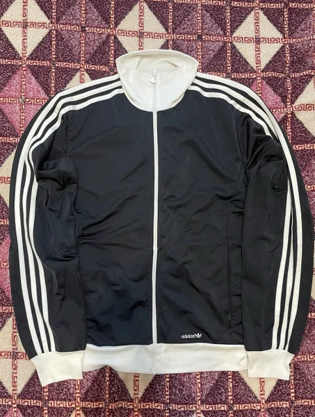 Винтажная спортивная кофта Adidas — backpack, crutch, sweatshirt