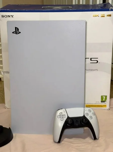 Sony PlayStation 5 с дисководом — desktop computer, projector, soap dispenser