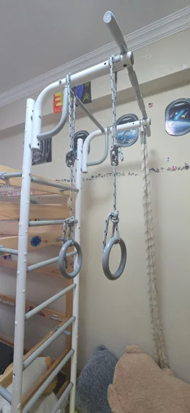 Детский спортивный металлический комплекс — hook, chain, safety pin