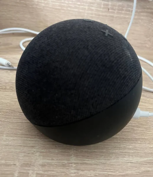 Умная колонка Amazon Alexa