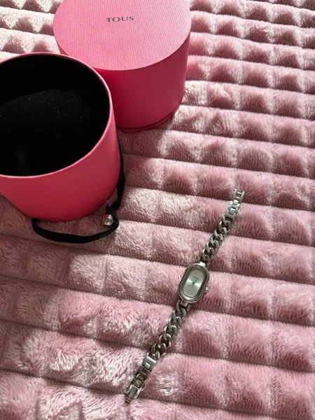 Часы TOUS — necklace, coffee mug